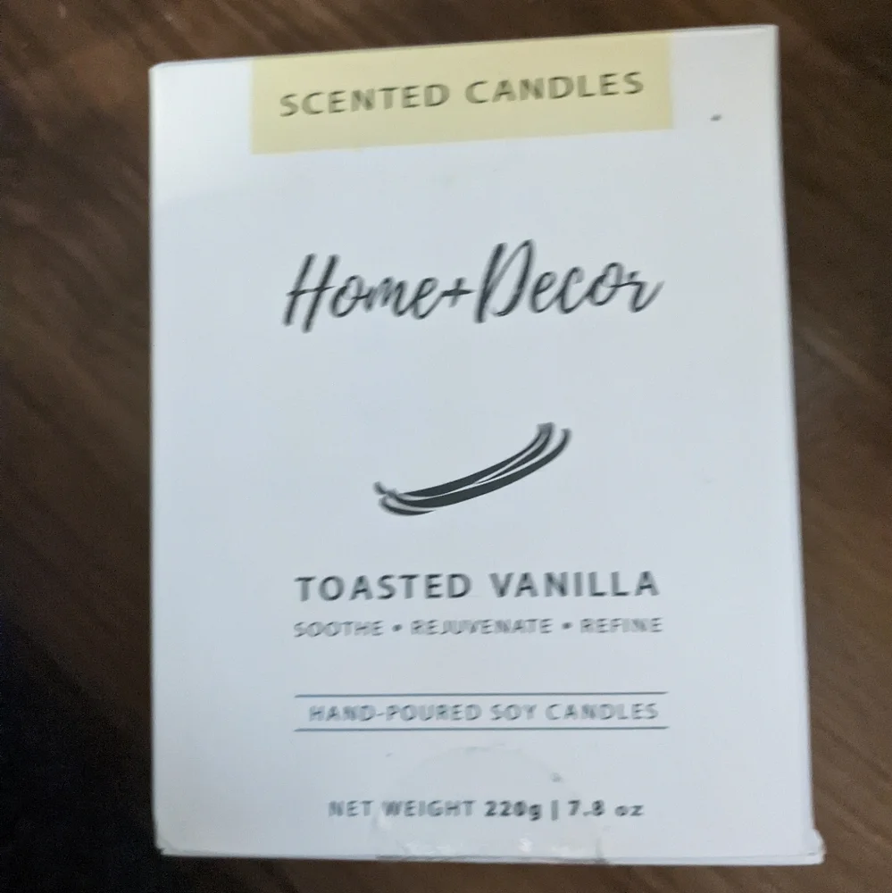 [NIB] Home Decor - Organic Scented Aromatherapy Candle Wood Wick Toasted Vanilla